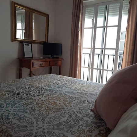 Hostal Montys Nerja Exterior foto