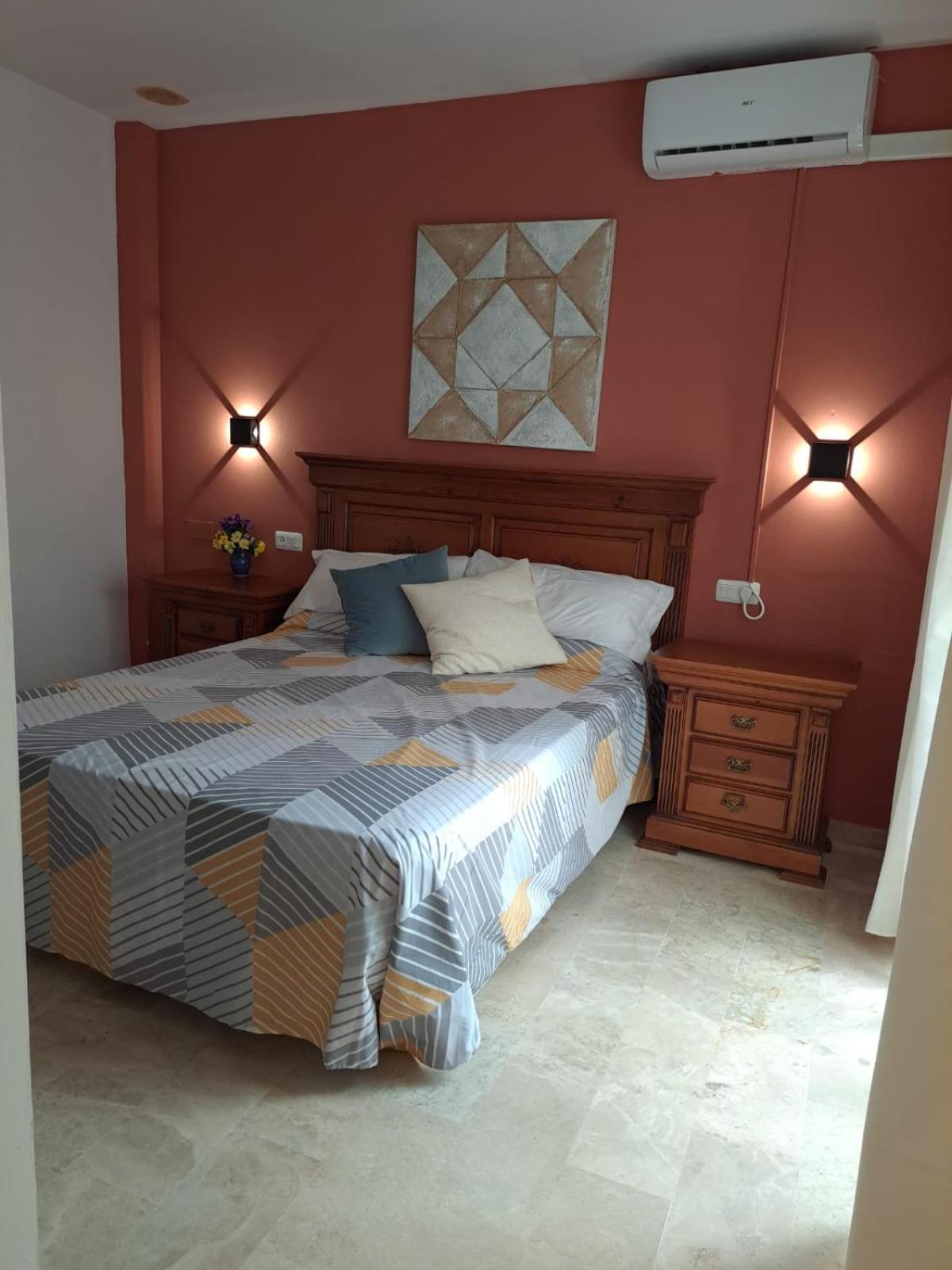 Hostal Montys Nerja Exterior foto
